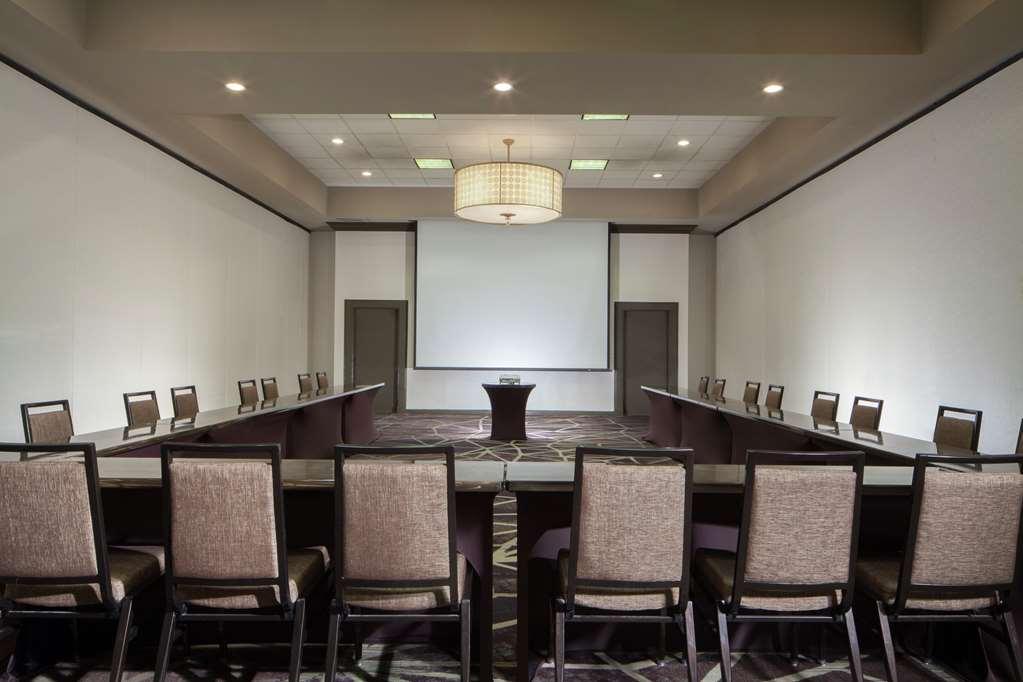 Embassy Suites By Hilton Philadelphia Airport Удобства фото