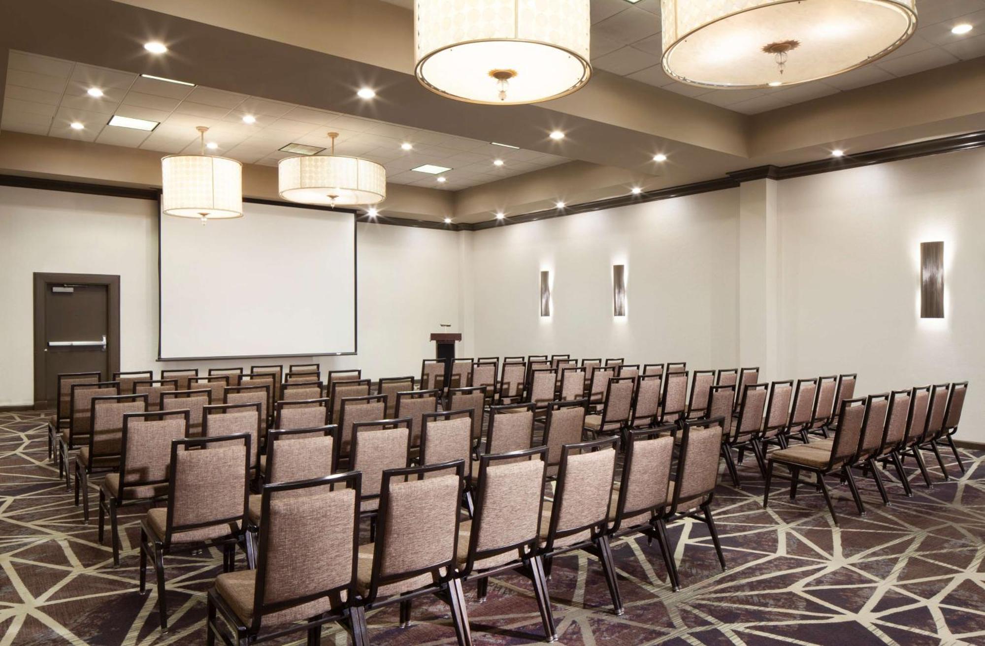 Embassy Suites By Hilton Philadelphia Airport Экстерьер фото