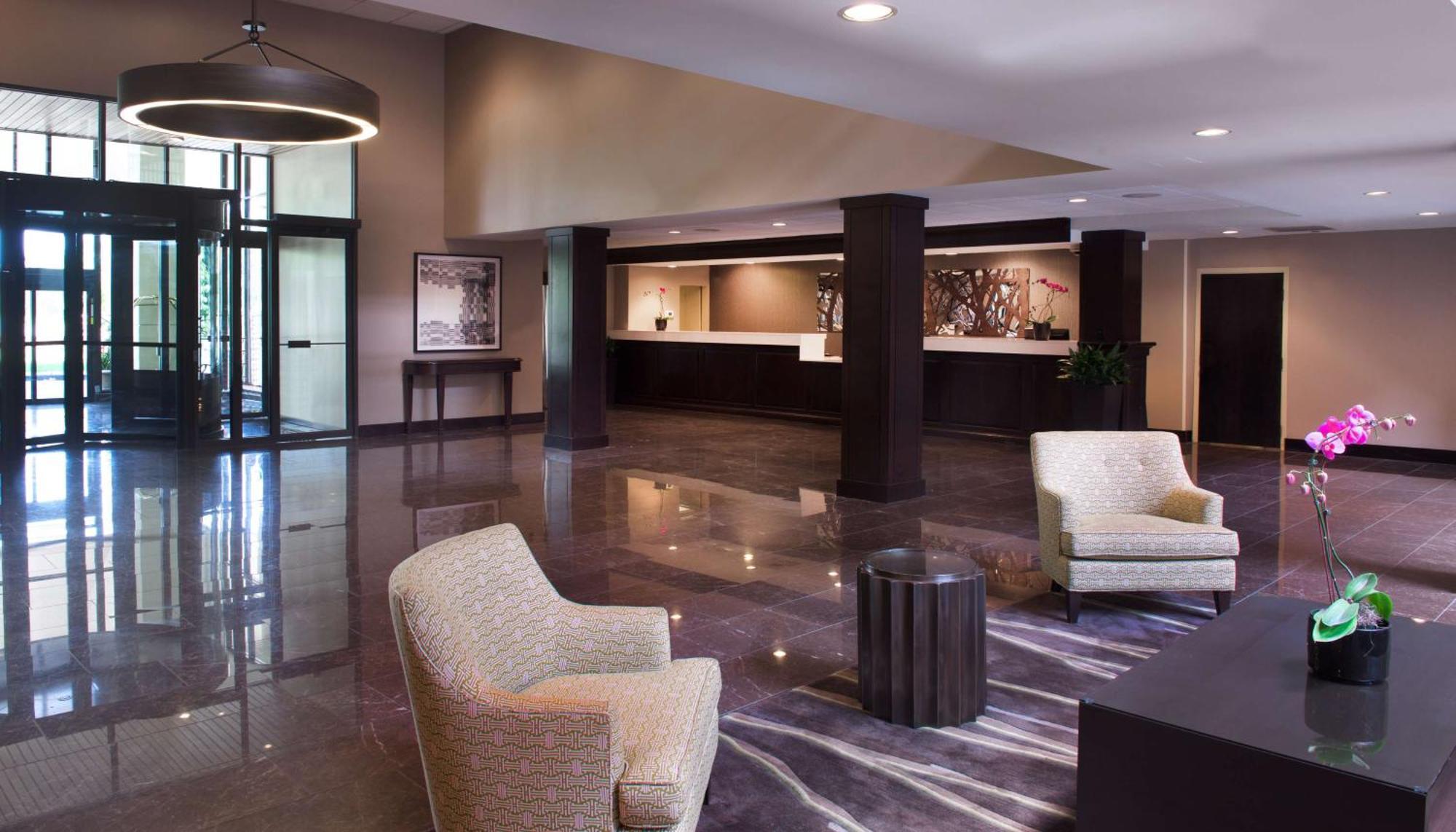 Embassy Suites By Hilton Philadelphia Airport Экстерьер фото