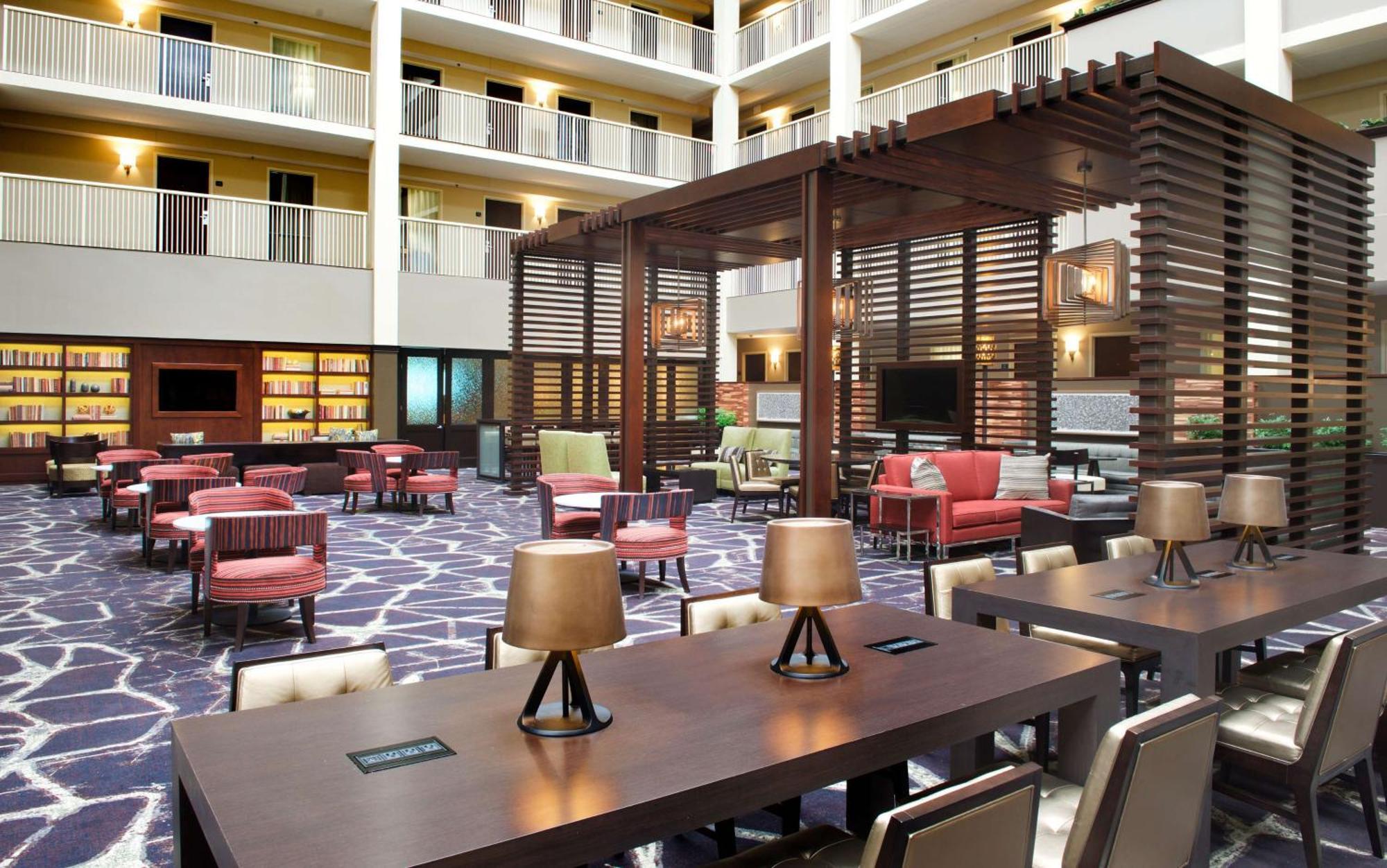 Embassy Suites By Hilton Philadelphia Airport Экстерьер фото