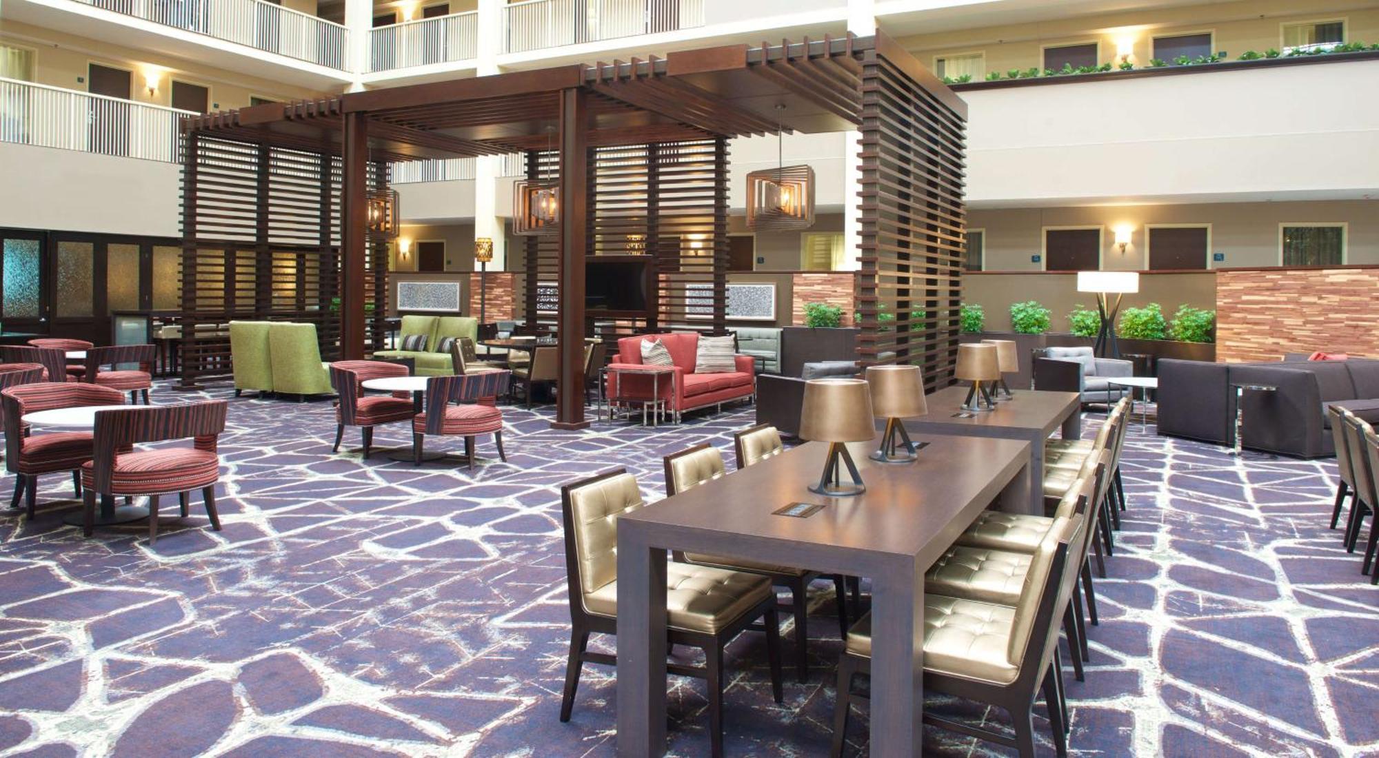 Embassy Suites By Hilton Philadelphia Airport Экстерьер фото