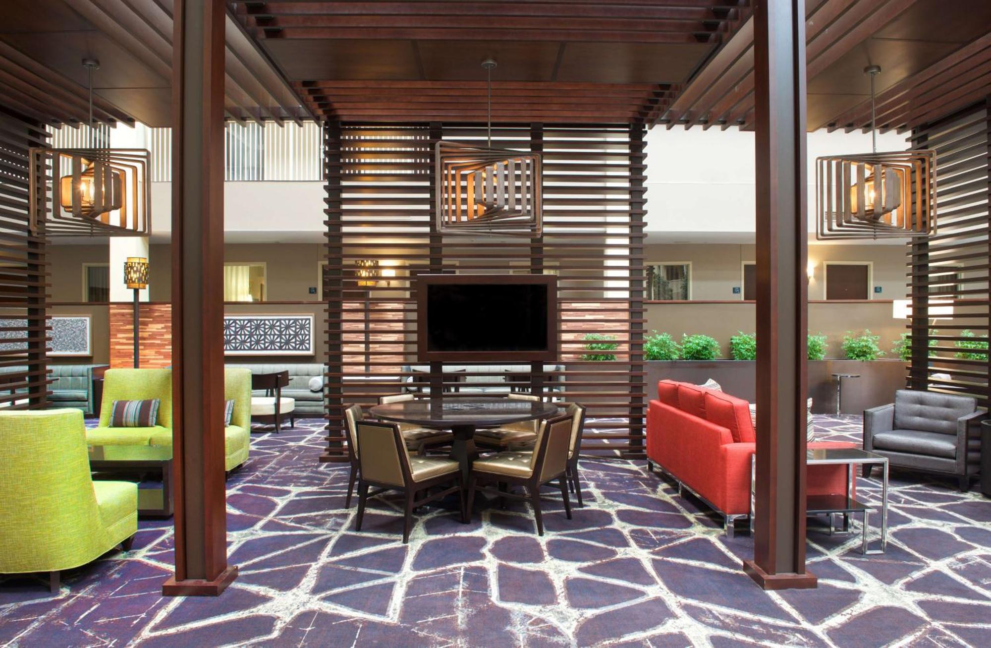Embassy Suites By Hilton Philadelphia Airport Экстерьер фото