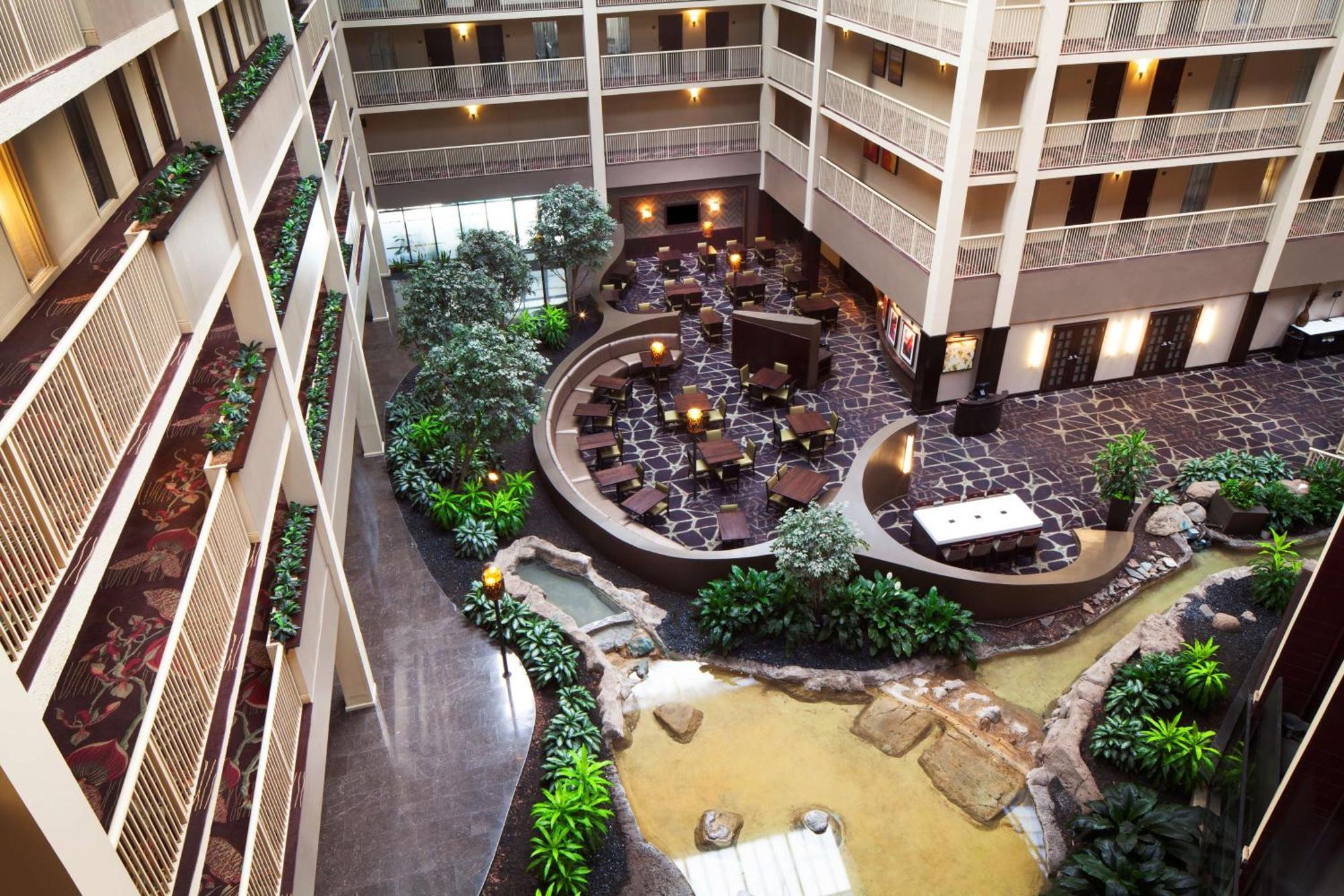 Embassy Suites By Hilton Philadelphia Airport Экстерьер фото