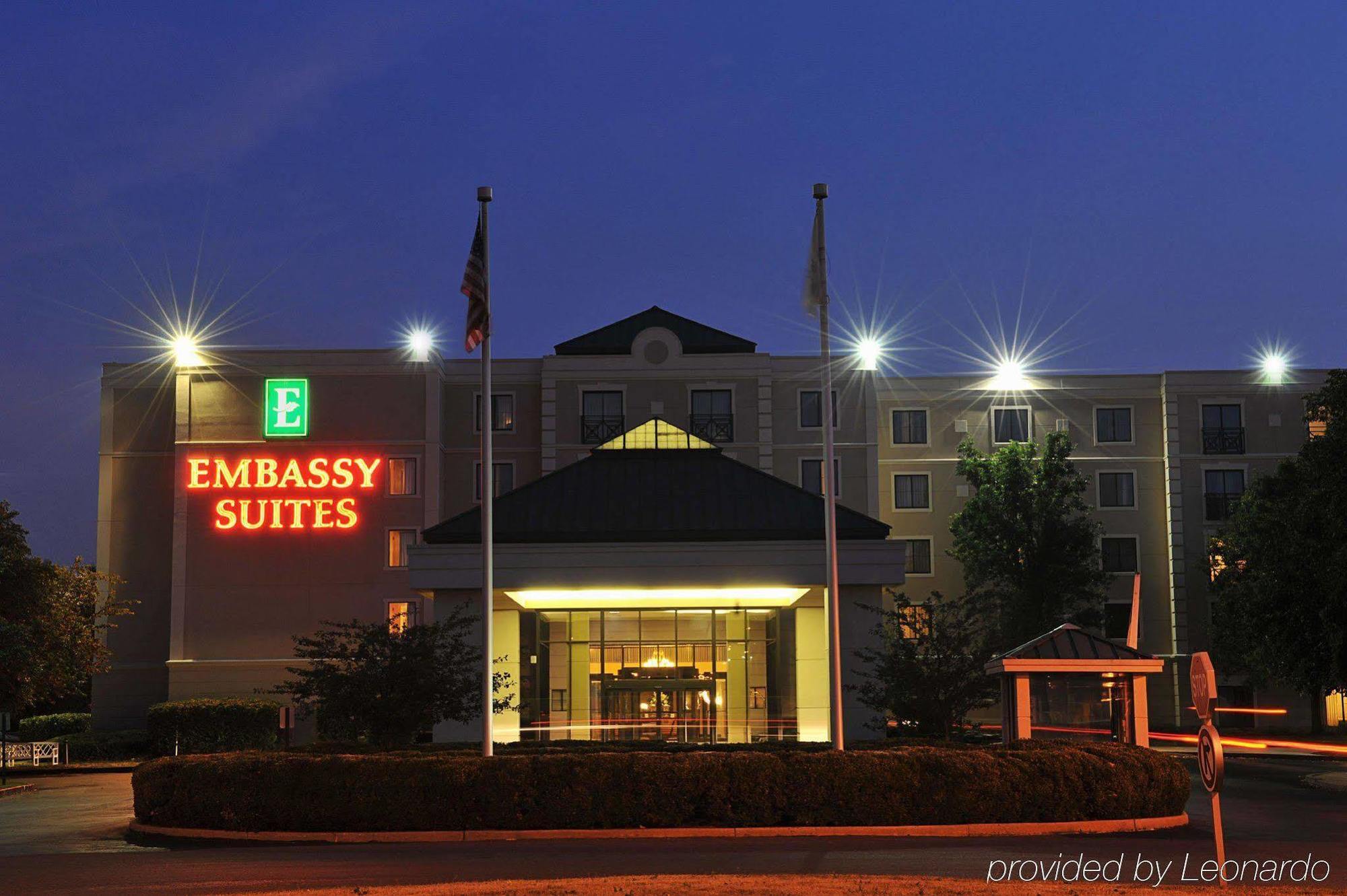Embassy Suites By Hilton Philadelphia Airport Экстерьер фото